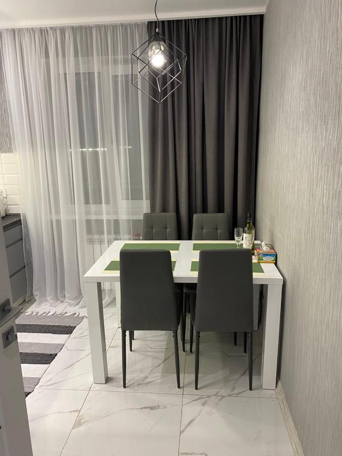 Apartment стильная на позняках газ и низкий этаж
